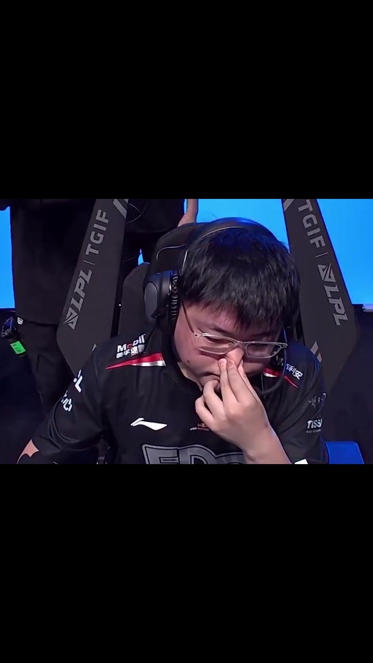  Uzi连续二十场比赛得分超过大胜，MAD挑战极限！-AIYOUXI