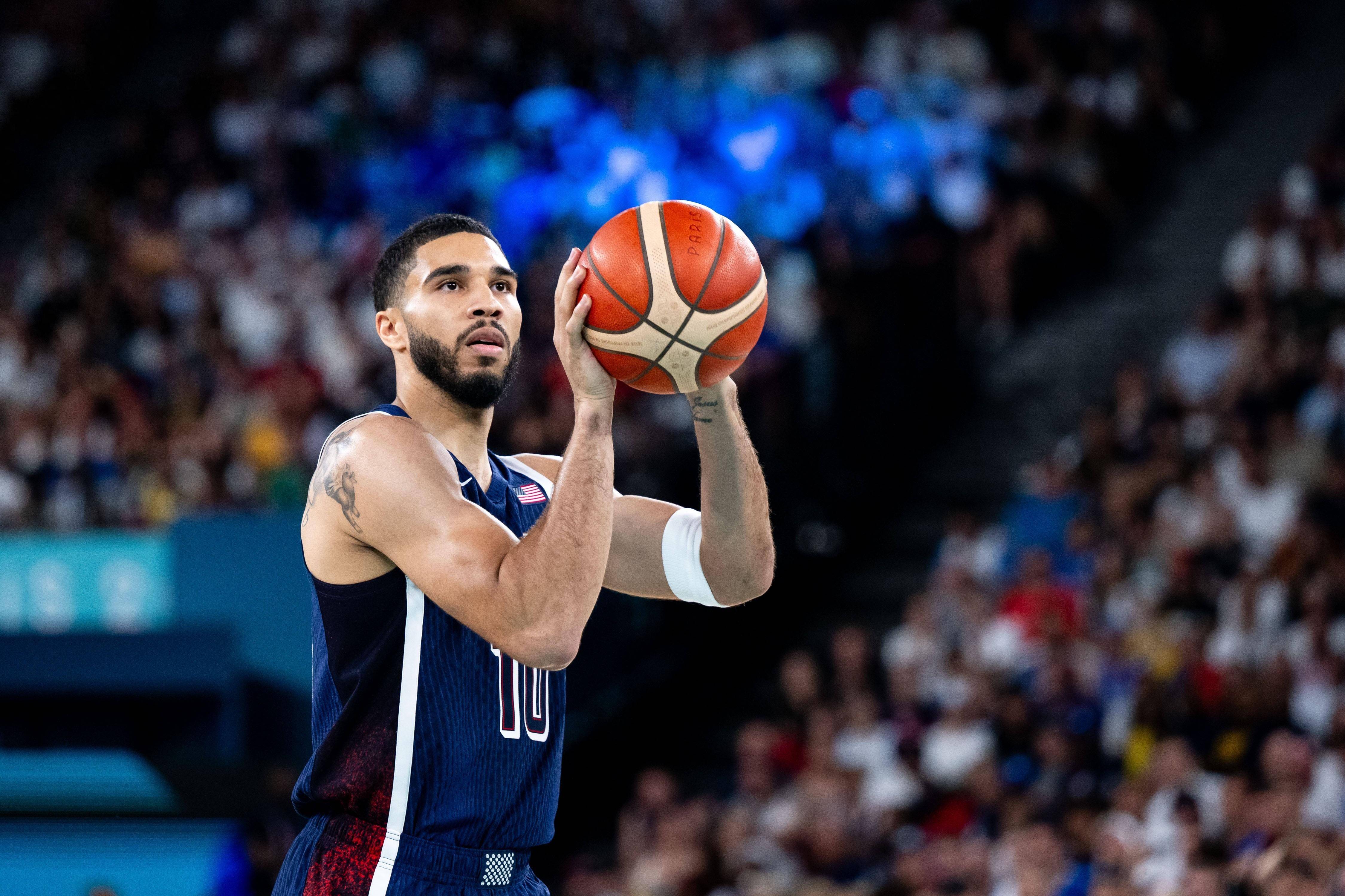  塔图姆在中国队比赛中挺进下一轮，突破纪录引发热议！-爱游戏平台网站